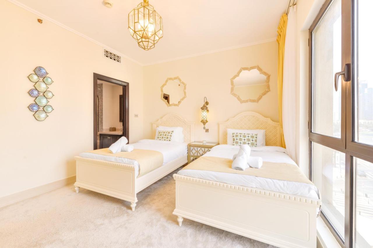 Ultra Luxury Downtown - Full Burj Khalifa View - 5 Min Walk To Dubai Mall! Exteriör bild